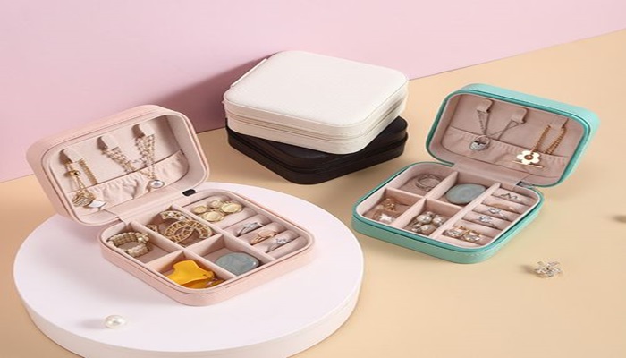 What Is The Best Travel Jewelry Box For Your Valuables?